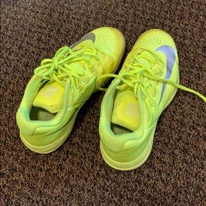 Nike Tennis Shoes